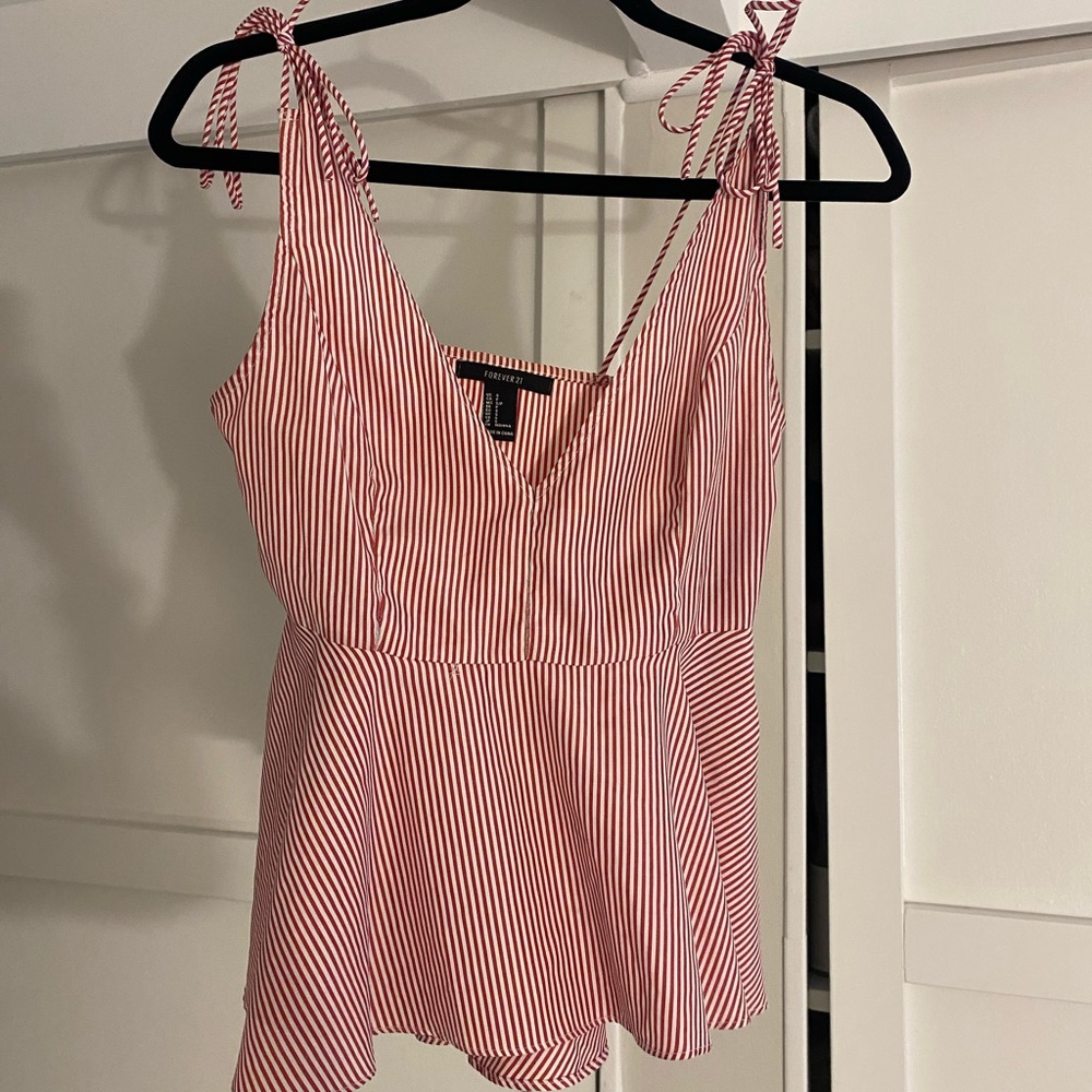 Forever21 tank top. tie sleeves, side zipper. size S